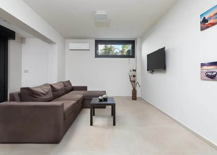 Breeze 3 Villa *
